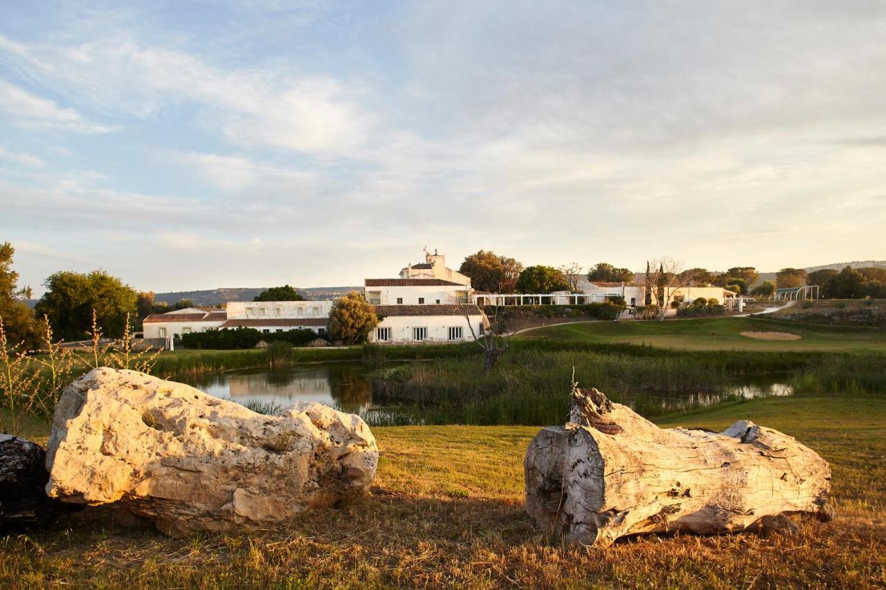 Borgo Di Luce I Monasteri Golf Resort & Spa Syracuse Extérieur photo View of the town