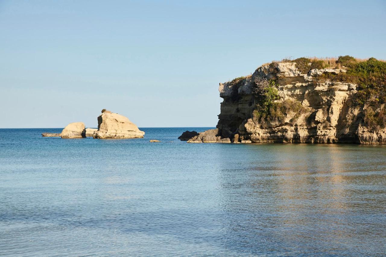 Borgo Di Luce I Monasteri Golf Resort & Spa Syracuse Extérieur photo The coast of the island of Pag