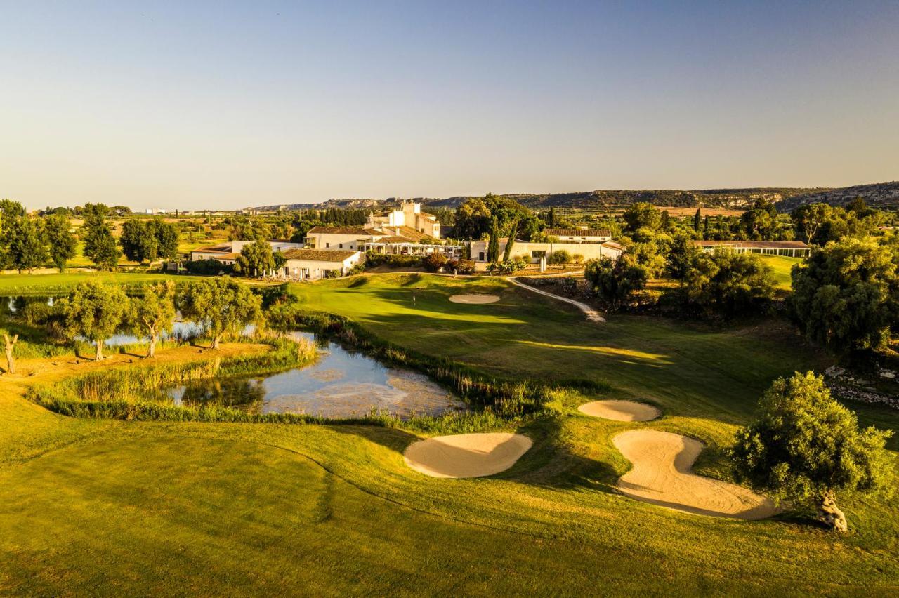 Borgo Di Luce I Monasteri Golf Resort & Spa Syracuse Extérieur photo Golf course at the La Manga Club